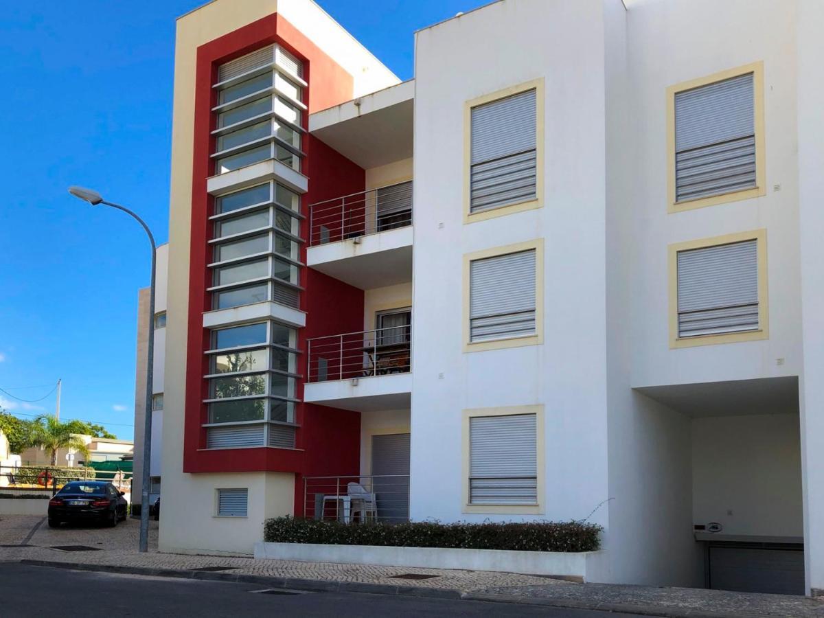 One bedroom Apartment - Olhos de gua - Next to the supermarket Intermarch Olhos de Agua (Albufeira) Exterior foto