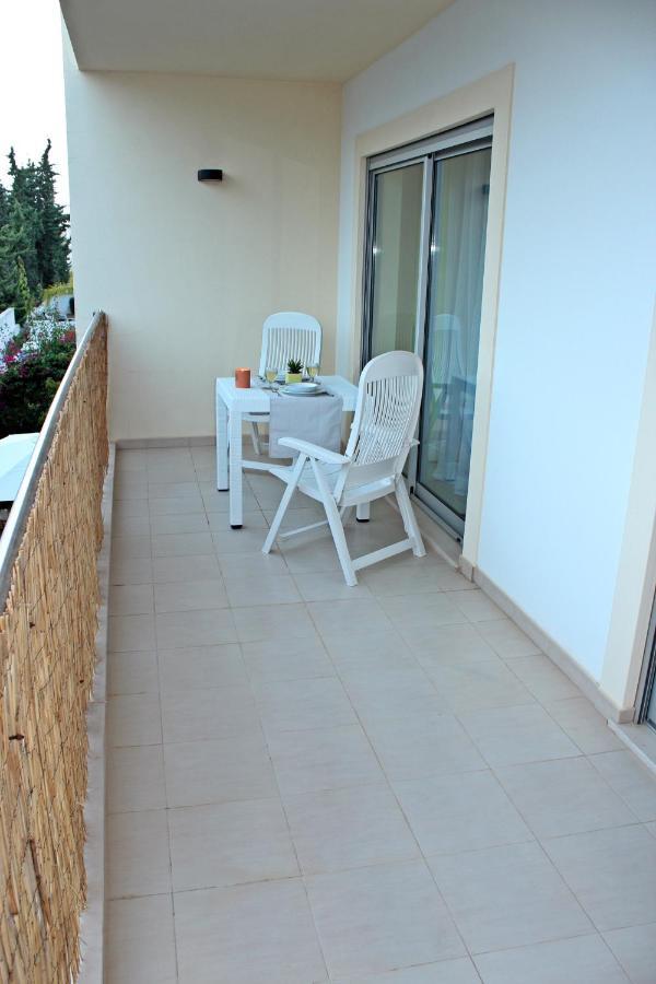 One bedroom Apartment - Olhos de gua - Next to the supermarket Intermarch Olhos de Agua (Albufeira) Exterior foto